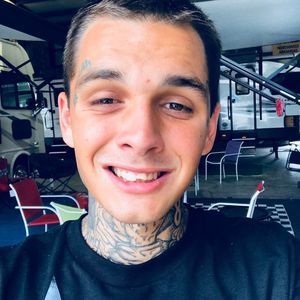 Meet your Posher, Skyler